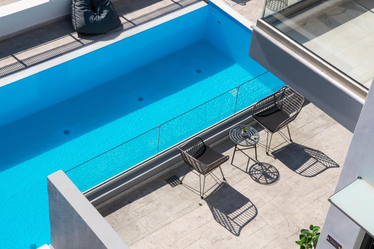 Clelia'S And Dione'S Design Studios Swimming Pool Nikiana Eksteriør billede